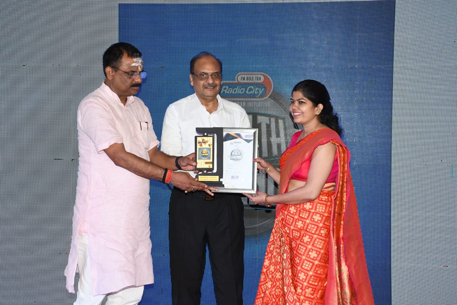 Award – Dr. Neepu Chaurasia 6